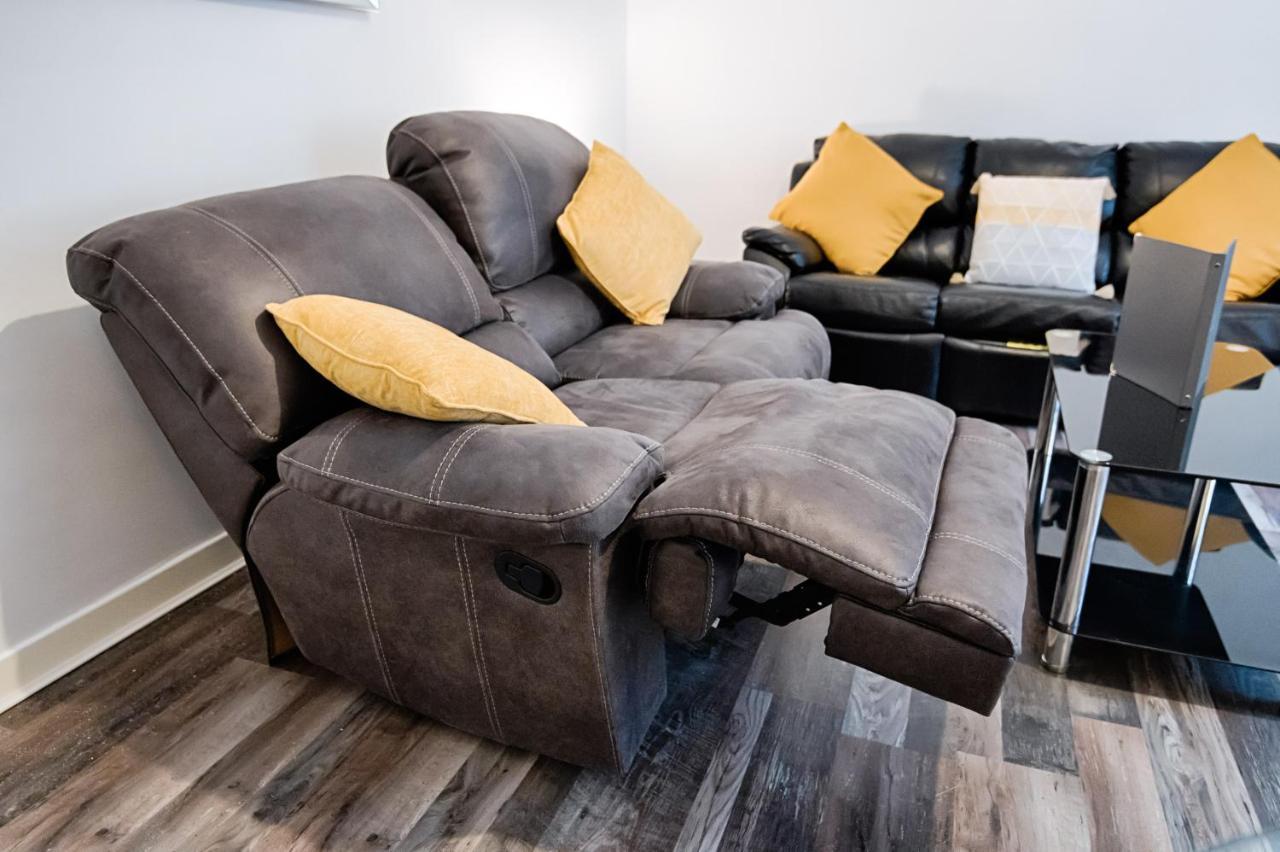 Parking, Smart Tv'S In All Rooms! Swansea Ngoại thất bức ảnh