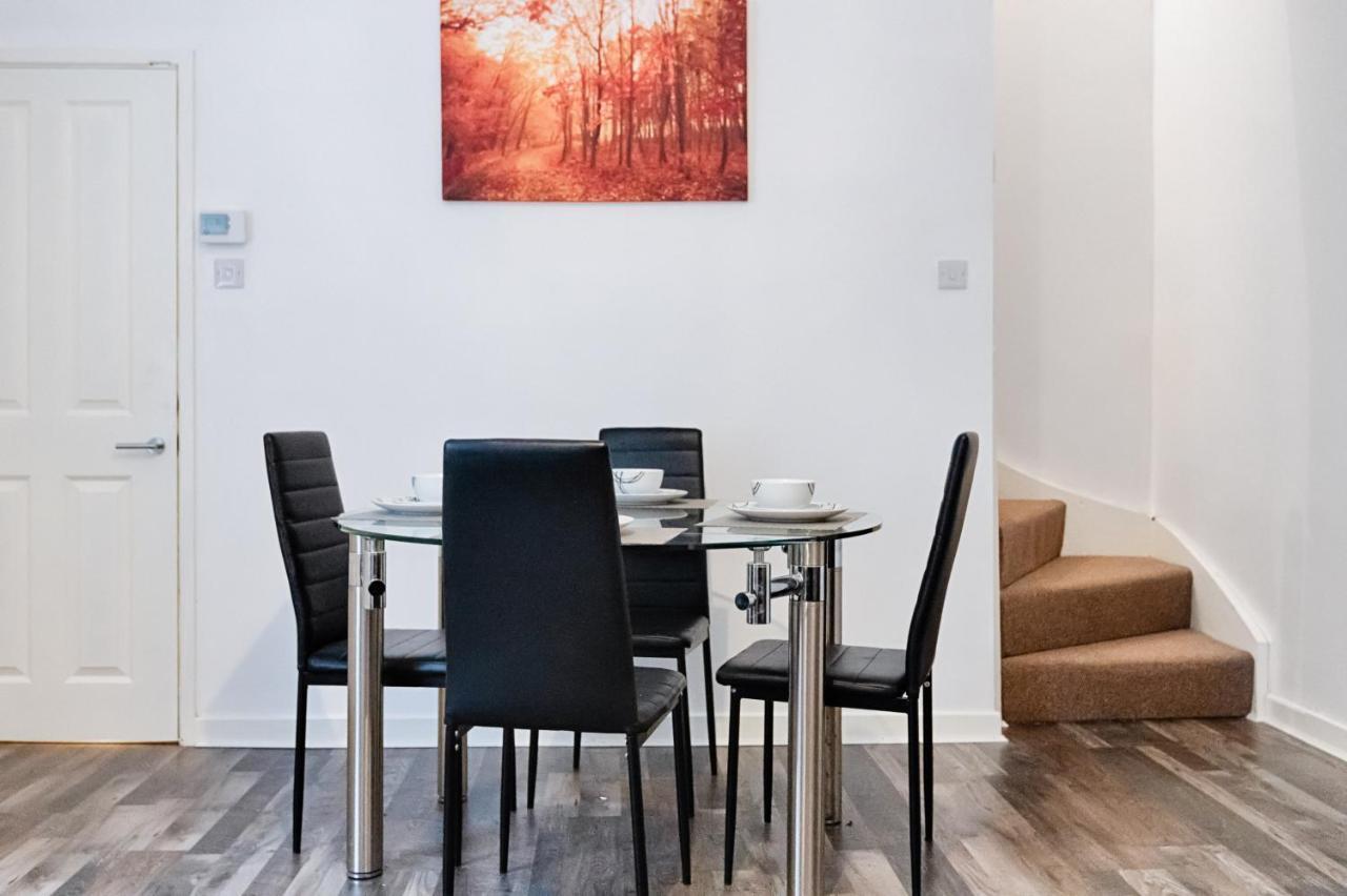 Parking, Smart Tv'S In All Rooms! Swansea Ngoại thất bức ảnh