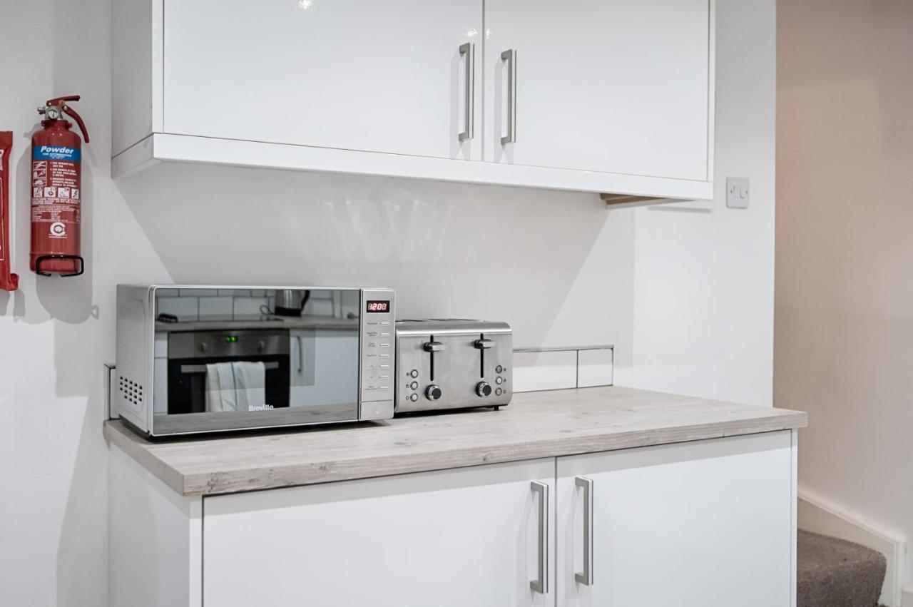 Parking, Smart Tv'S In All Rooms! Swansea Ngoại thất bức ảnh