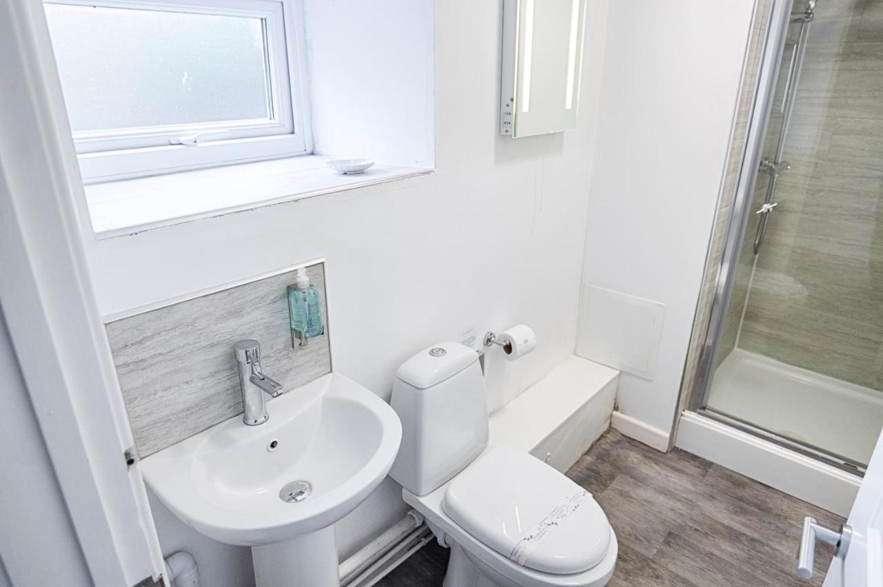 Parking, Smart Tv'S In All Rooms! Swansea Ngoại thất bức ảnh